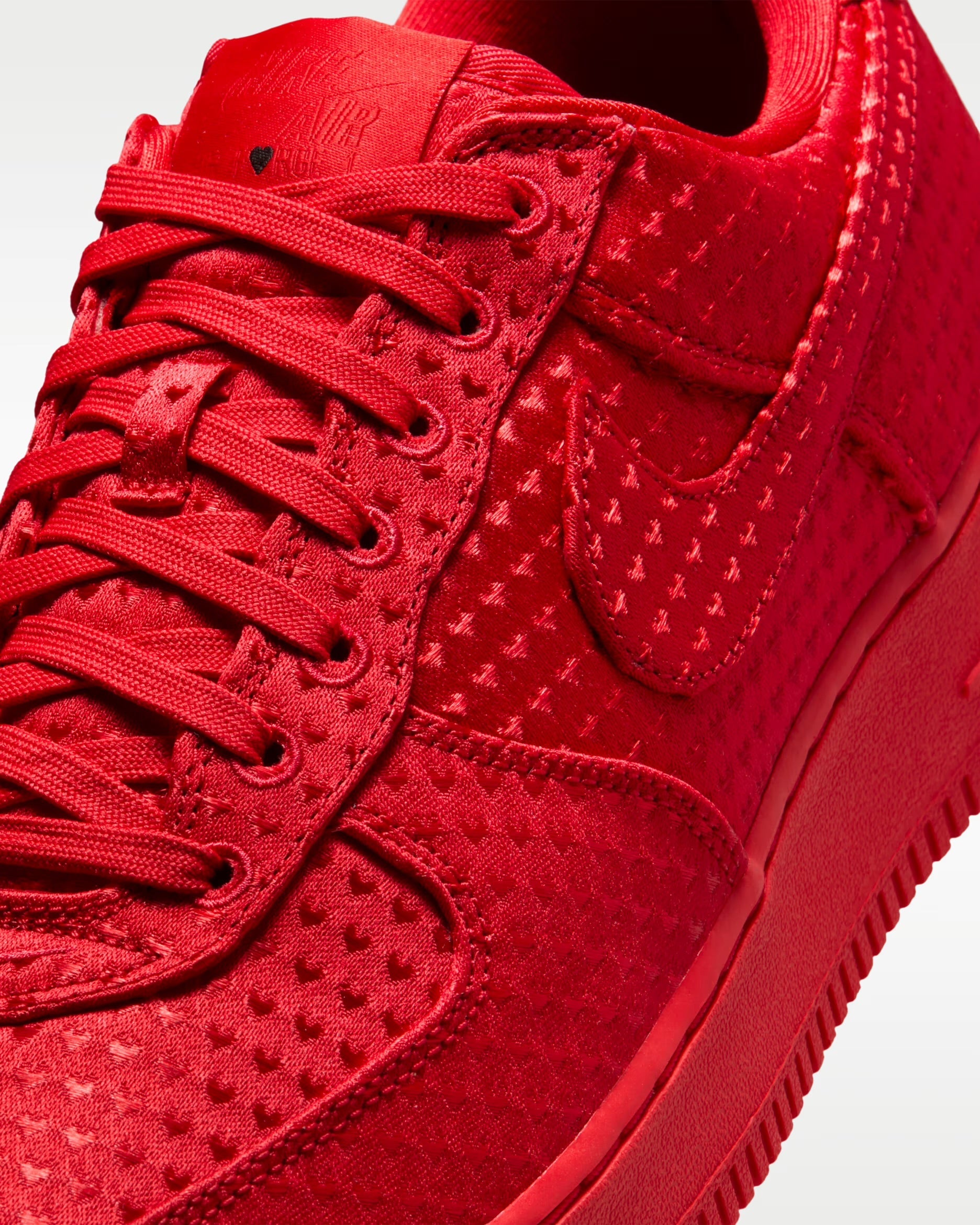 Nike Air Force 1 Retro "Valentine’s Day” - IB6836-600