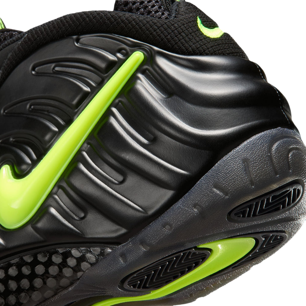 Nike Air Foamposite Pro "Voltage" - HF0794-002