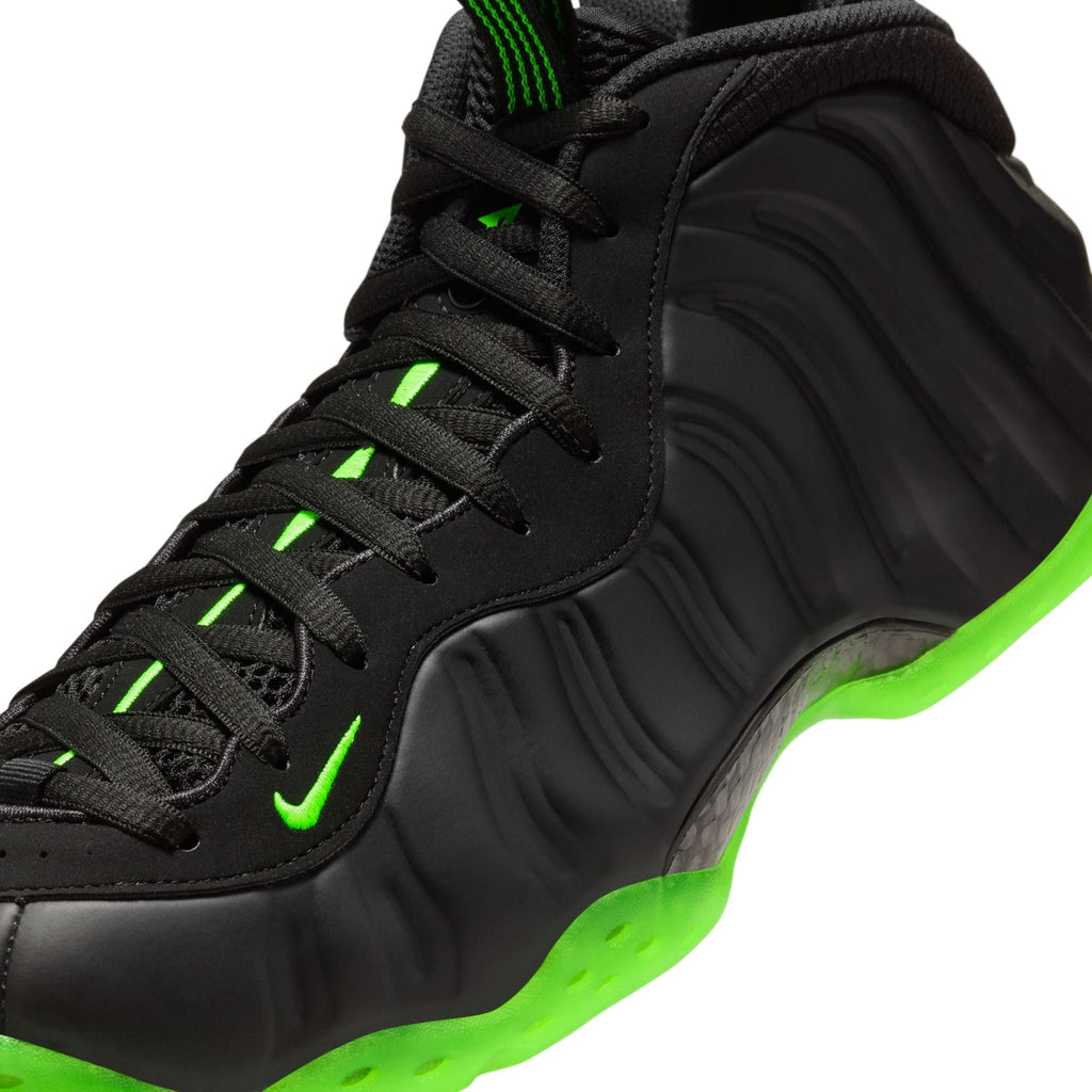 Nike Air Foamposite One "Black Volt" - HF2902-001