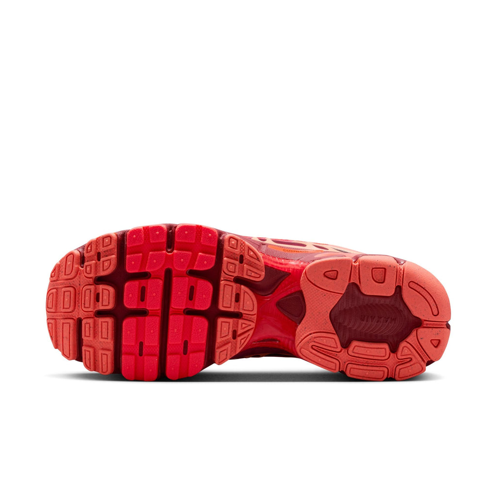 W Nike Air Moto 2K - HQ2056-600