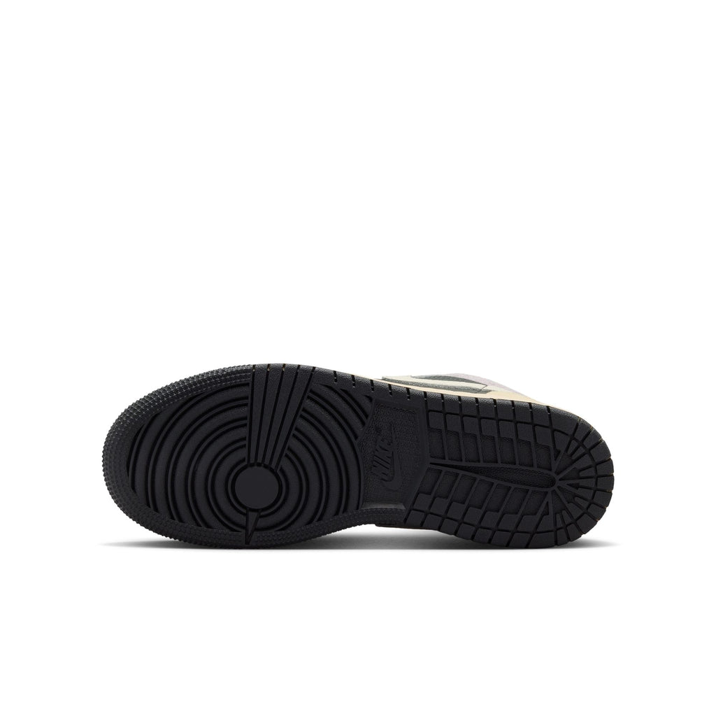 Air Jordan 1 Low SE (GS) - IB7111-004