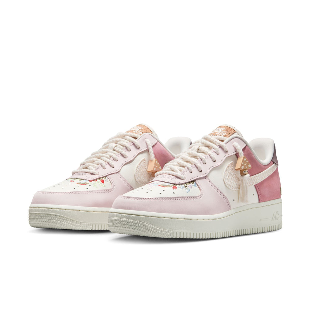 W Nike Air Force 1 '07 LX "Mushroom" - IB8874-111