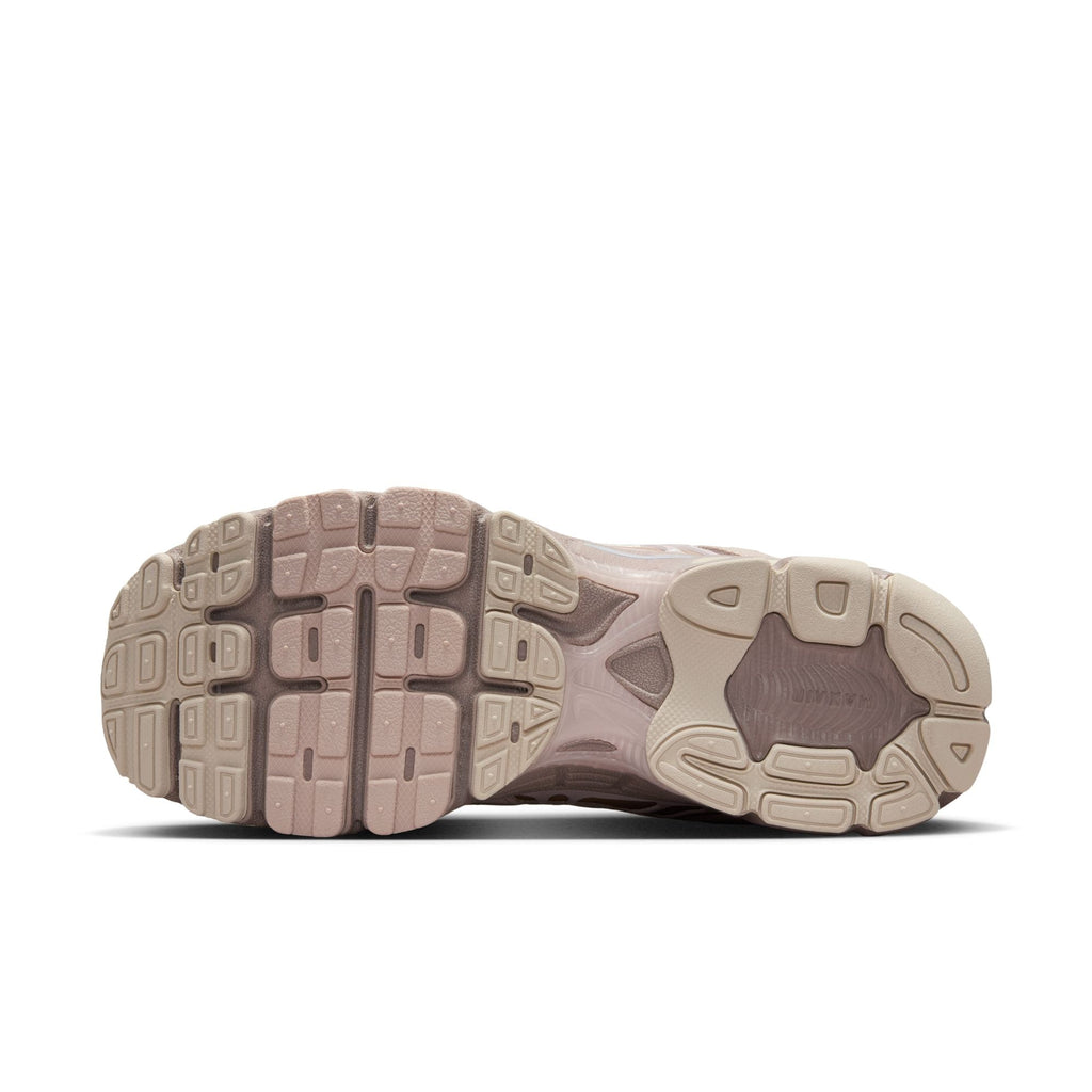 W Nike Air Max Moto 2K - IM9570-200