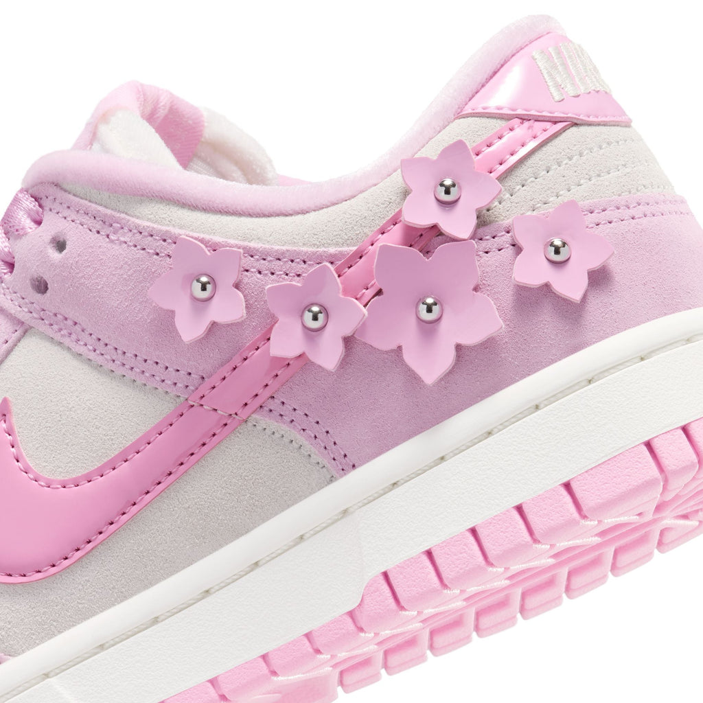 W Nike Dunk Low SE Femme “Pink Flowers" - IV4726-600