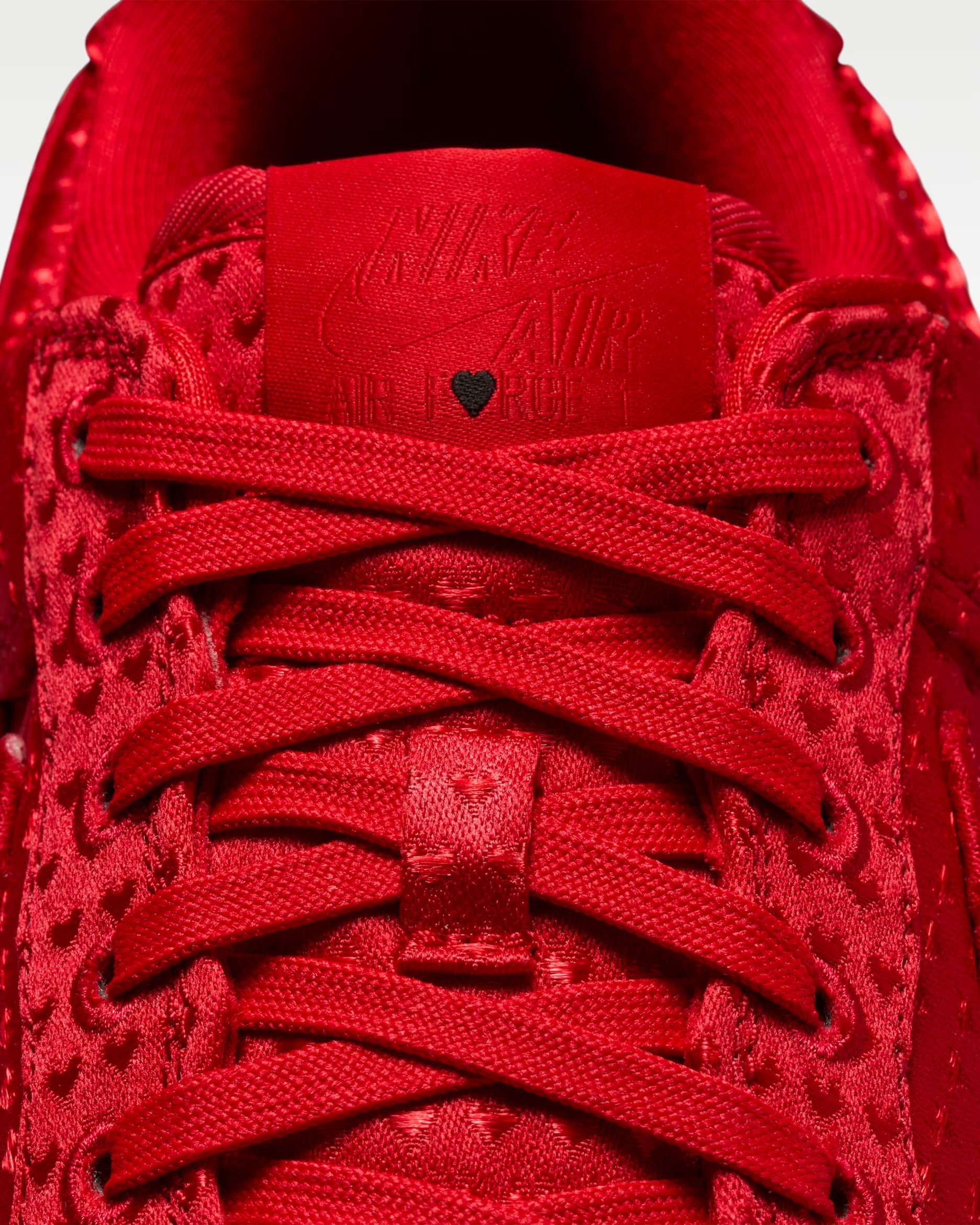 Nike Air Force 1 Retro "Valentine’s Day” - IB6836-600