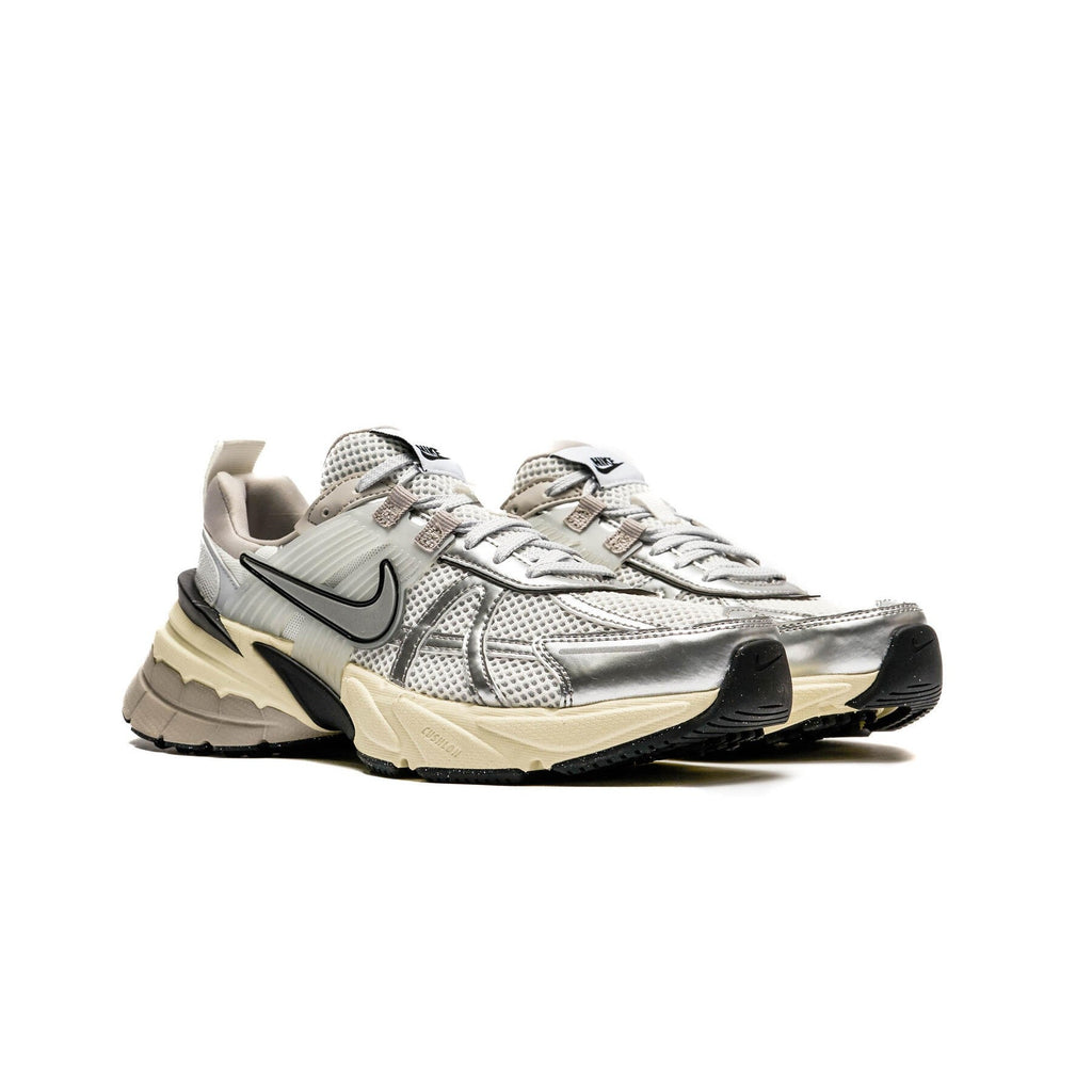 Women's Nike V2K Run Summit White/Metallic Silver (FD0736 100)