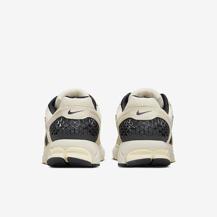 Men's Nike Zoom Vomero 5 Alabaster/Pale Ivory-Black (HF1553 701)