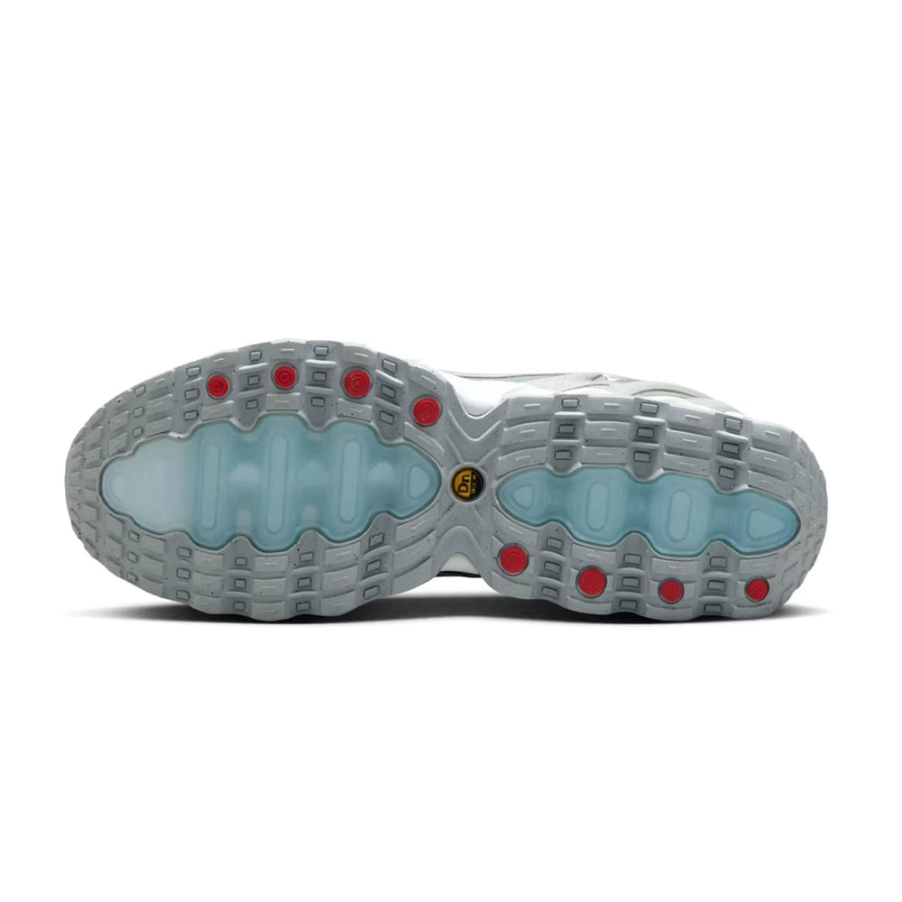 Women's Nike Air Max DN8 Wolf Grey/Metallic Silver (HF5509 001)