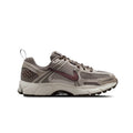 Big Kid's Nike Vomero 5 Taupe Haze/Tattoo-Silt Red (HF6998 200)