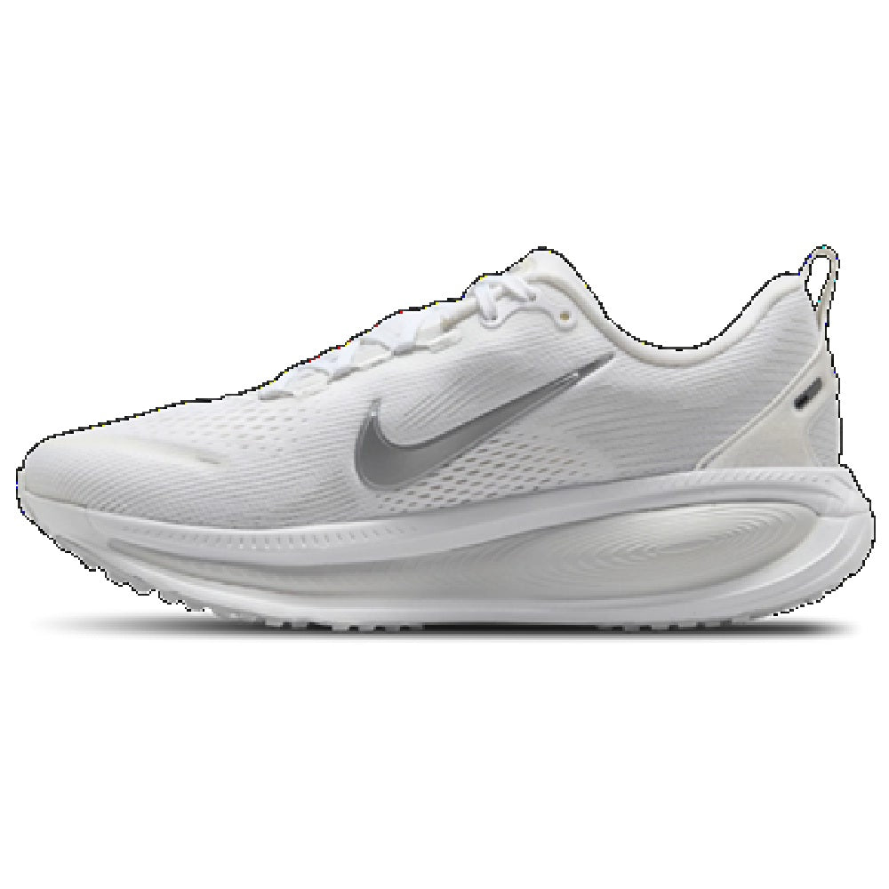 Women's Nike Vomero 18 White/Metallic Silver (HM6804 104)