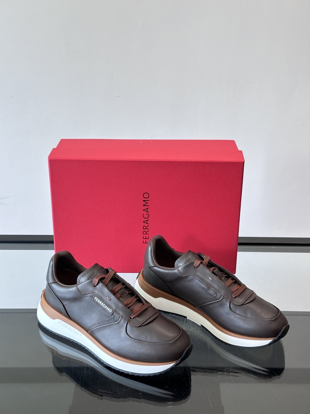 Ferragamo Men's Low-Top Lace-Up Sneakers