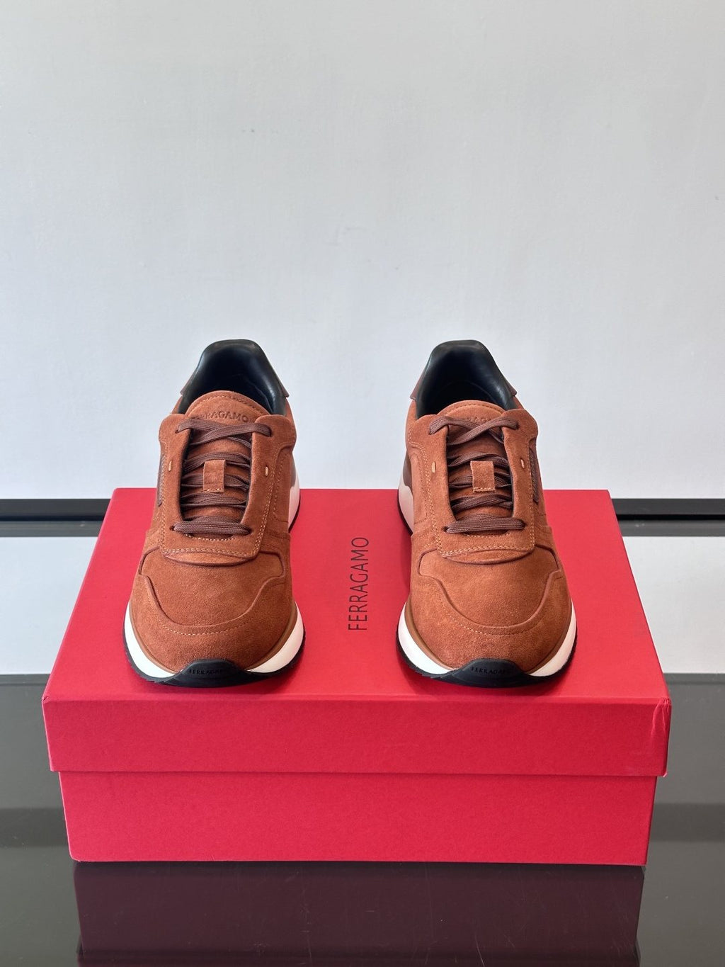 Ferragamo Men's Low-Top Lace-Up Sneakers